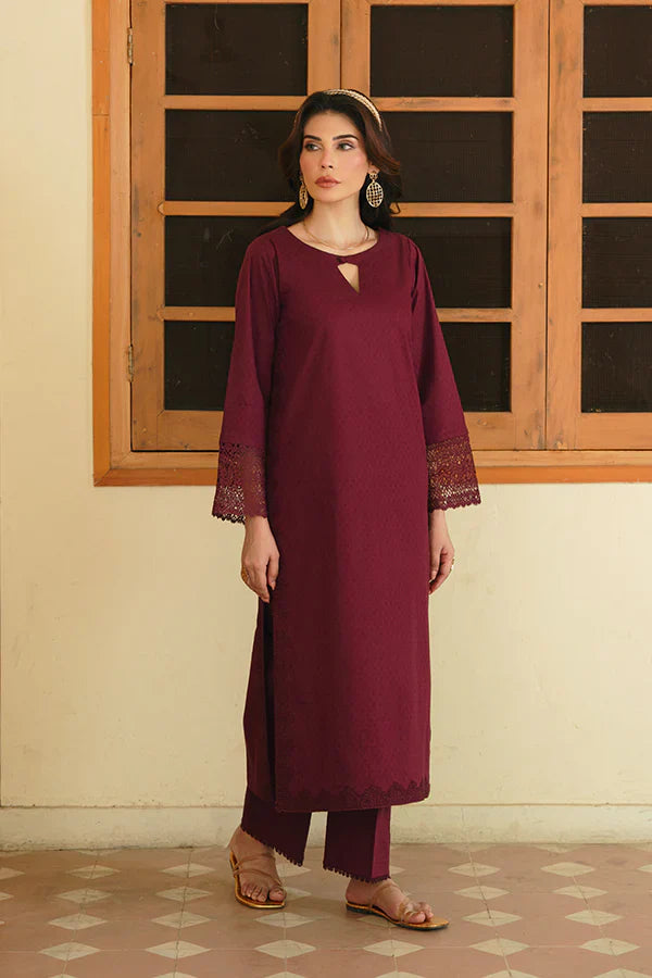 Royal Ember – 2 Piece Set with Lace & Neckline Detail